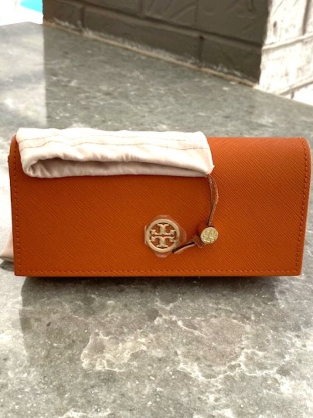 TORY BURCH Eyeglass Sunglass Case Orange Leather Metal Logo Pouch Orange